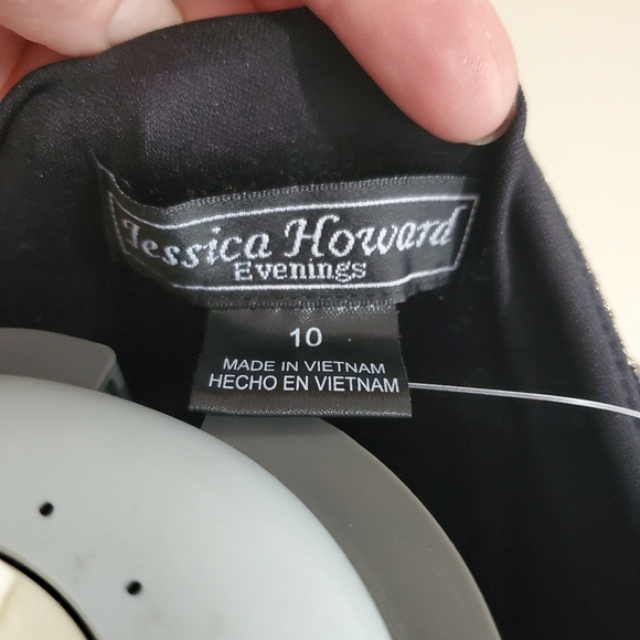 Special occasion dress - Picture 2 of 3